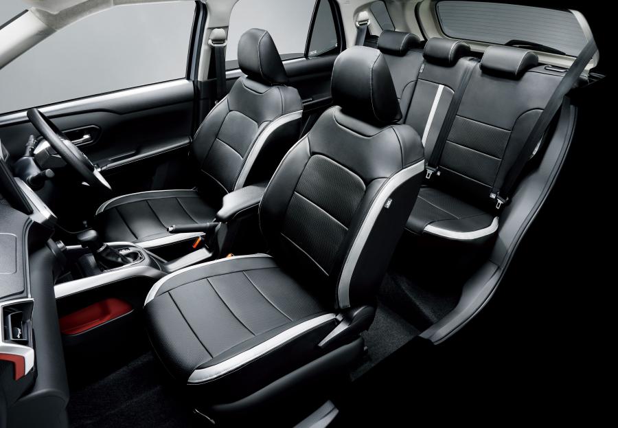 Интерьер Daihatsu Rocky Accessozied 2019 года  (фото 6 из 14)